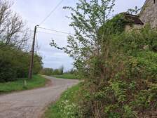383080